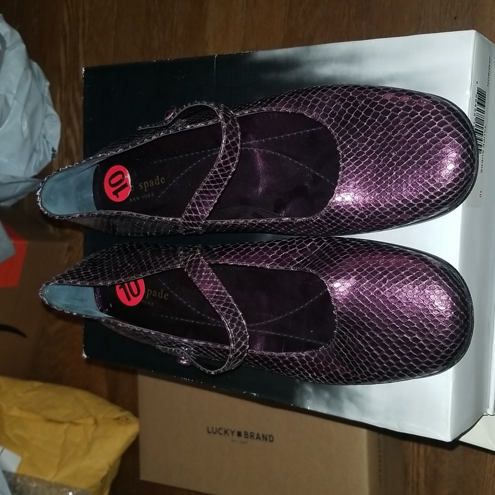 Brand New Kate Spade Metallic Purple Snakeskin Mary Jane Flats
